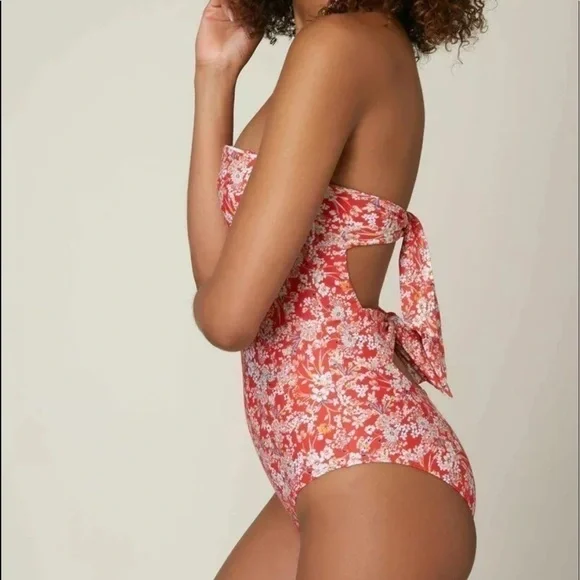 O'Neill Red Venice Piper Ditsy One-Piece Swimsuit - Picture 3 of 10